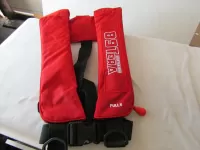 国土交通省認定自動膨張式救命具ベストタイプレッド 国土交通省認定自動膨張式救命具ベストタイプレッド