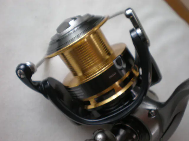 ダイワ 15 バデル4000 ダイワ(DAIWA) スピニングリール 15 バデル 4000(2015モデル