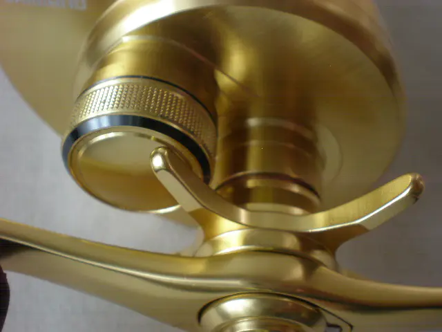 カルカッタコンクエスト200 ゴールド Amazon | シマノ(SHIMANO) リール カルカッタ コンクエスト 200