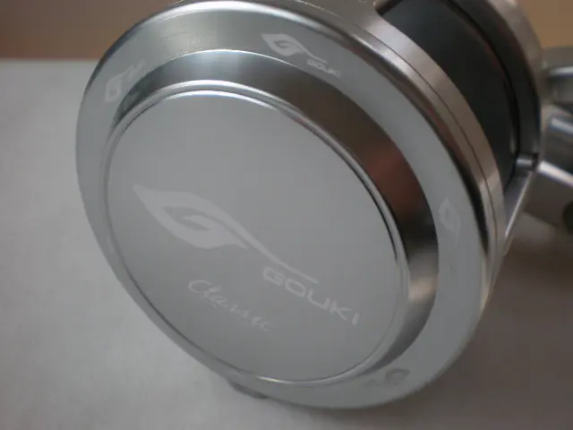 ストロングファイタークラシック剛樹モデルGシルバーカラー