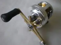 カルカッタ400F (右) カルカッタ400F (右)